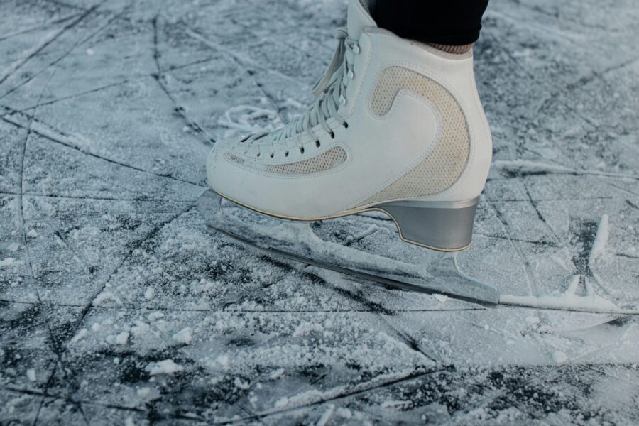 karl-hornfeldt-B_QWGyEmy_w-unsplash